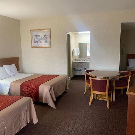 Coachman'S Inn Motel Wynne Екстер'єр фото